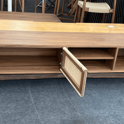 MUEBLE TV ELAN 3 PUERTAS