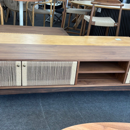 MUEBLE TV ELAN 3 PUERTAS