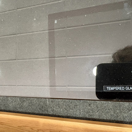 MESA AUXILIAR DE VIDRIO ADULARIA