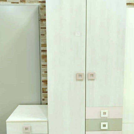 ARMARIO + MESITA DE NOCHE