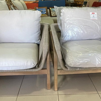 PAR DE SILLONES "VAELLANA"