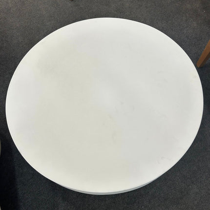 MESA DE CENTRO AIGUABLAVA DE CEMENTO BLANCO