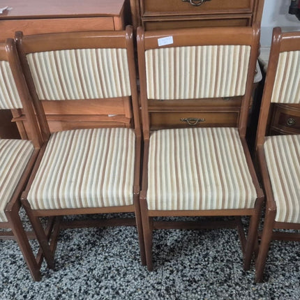 CONJUNTO DE 4 SILLAS DE MADERA