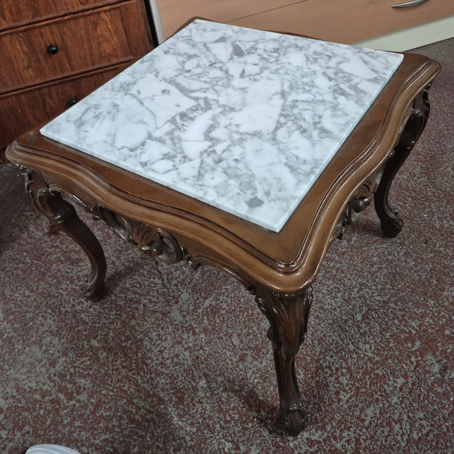 MESITA DE CAFÉ CLÁSICA