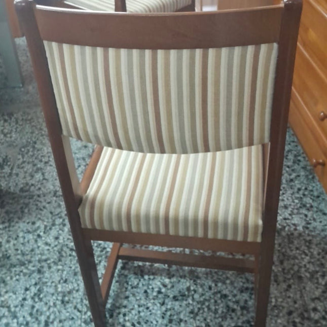 CONJUNTO DE 4 SILLAS DE MADERA