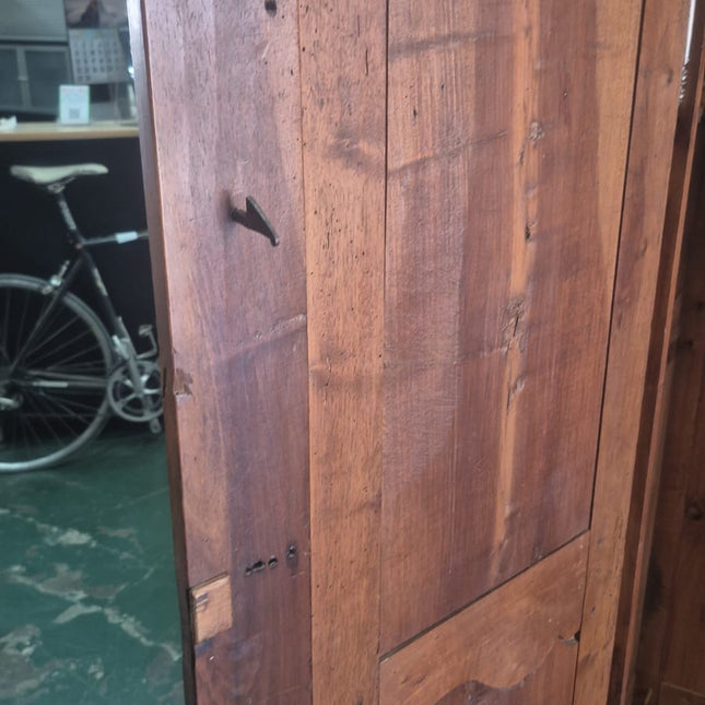 ROPERO CLÁSICO DOS PUERTAS