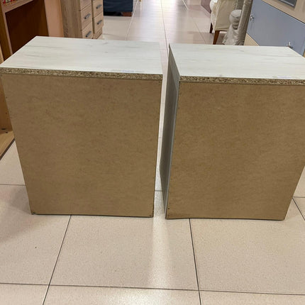 PAR DE MESITAS DE NOCHE