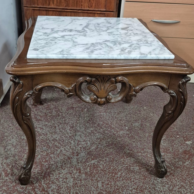 MESITA DE CAFÉ CLÁSICA