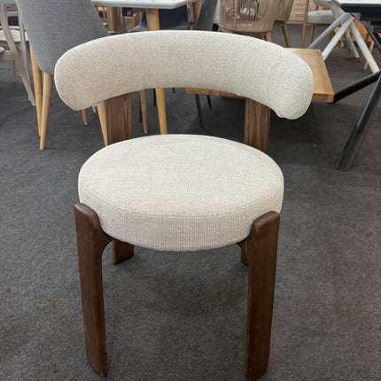 SILLA GRANITE DE CHENILLA BEIGE Y MADERA MARRÓN