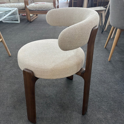 SILLA GRANITE DE CHENILLA BEIGE Y MADERA MARRÓN