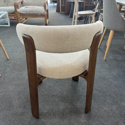 SILLA GRANITE DE CHENILLA BEIGE Y MADERA MARRÓN