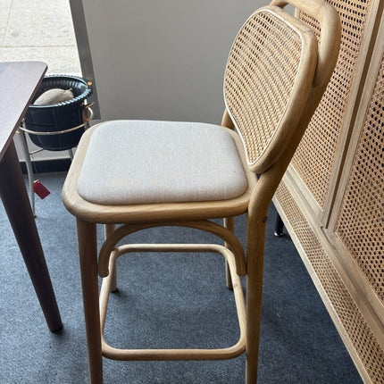 SILLA ALTA DE MADERA