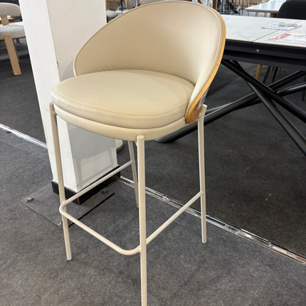 TABURETE EAMY DE PIEL SINTÉTICA BEIGE