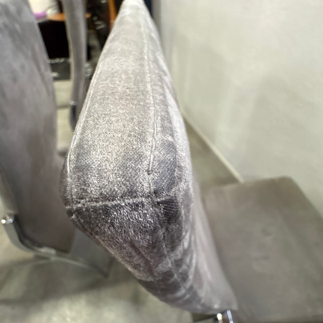 4 SILLAS DE POLIPIEL GRIS