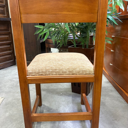 MESA Y 4 SILLAS COMEDOR MADERA