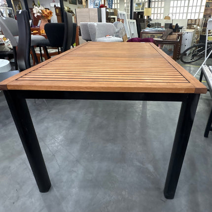 MESA DE COMEDOR DE MADERA Y METAL