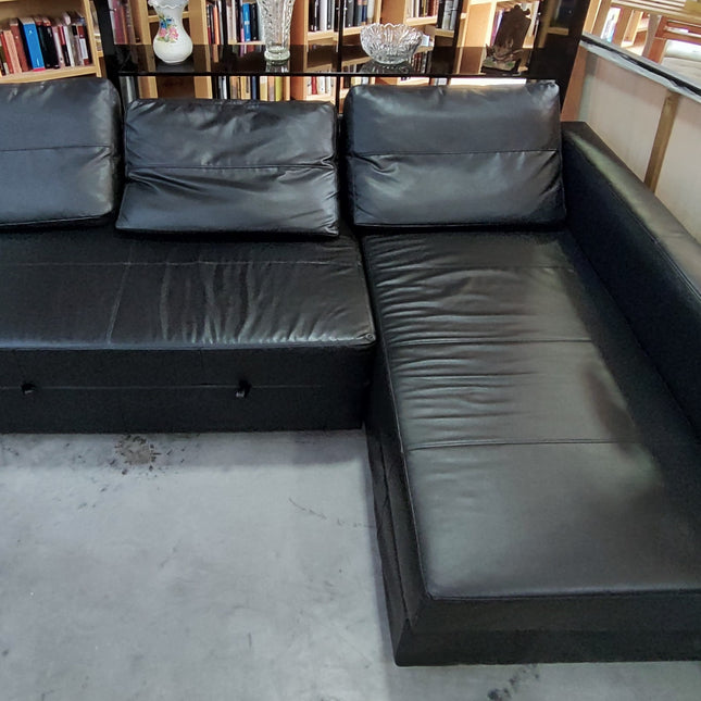 SOFÁ CHAISE LONGUE "FRIHETEN"