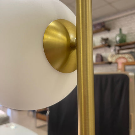 LÁMPARA DE PIE "LONELA"