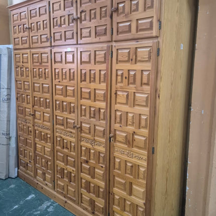 ARMARIO CINCO PUERTAS