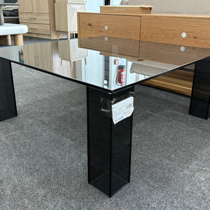 MESA AUXILIAR DE VIDRIO ADULARIA