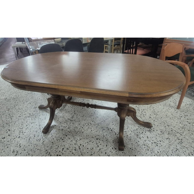 MESA DE COMEDOR CLÁSICA