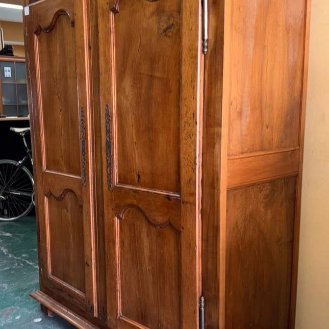 ROPERO CLÁSICO DOS PUERTAS