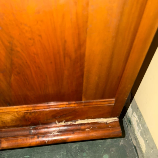 ROPERO CLÁSICO DOS PUERTAS