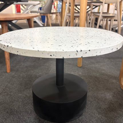 MESA AUXILIAR DELANO DE TERRAZO GRIS