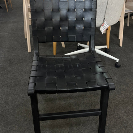 SILLA CALIXTA DE PIEL