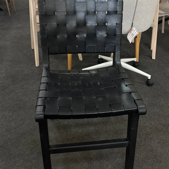 SILLA CALIXTA DE PIEL