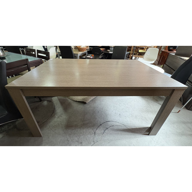 MESA DE COMEDOR