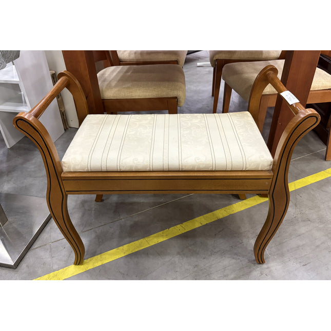 BANQUETA DE MADERA