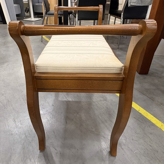 BANQUETA DE MADERA