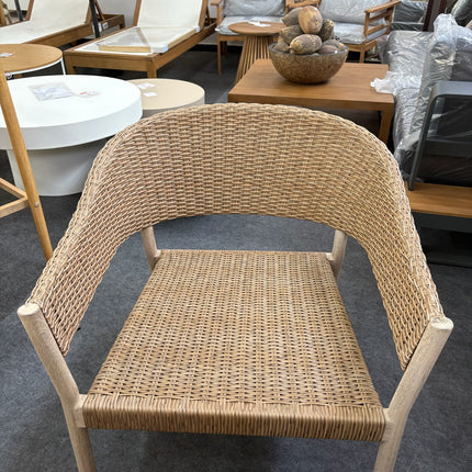 2 BUTACAS MADERA MACIZA POLA