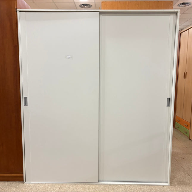 ARMARIO BLANCO DE PUERTAS CORREDIZAS