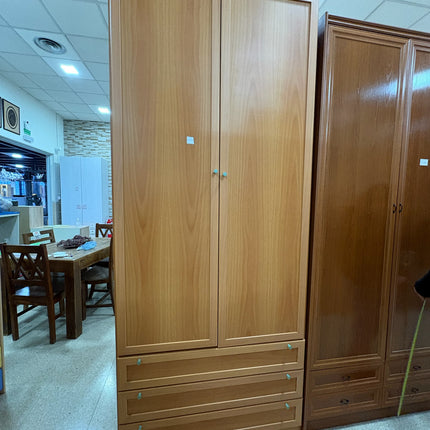 ARMARIO DOS PUERTAS DE CHAPA DE MADERA