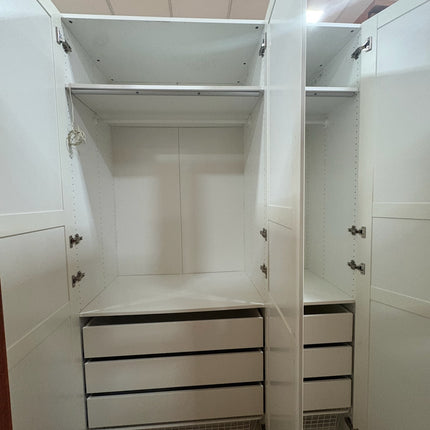 ARMARIO TRES PUERTAS IKEA BERGSBO