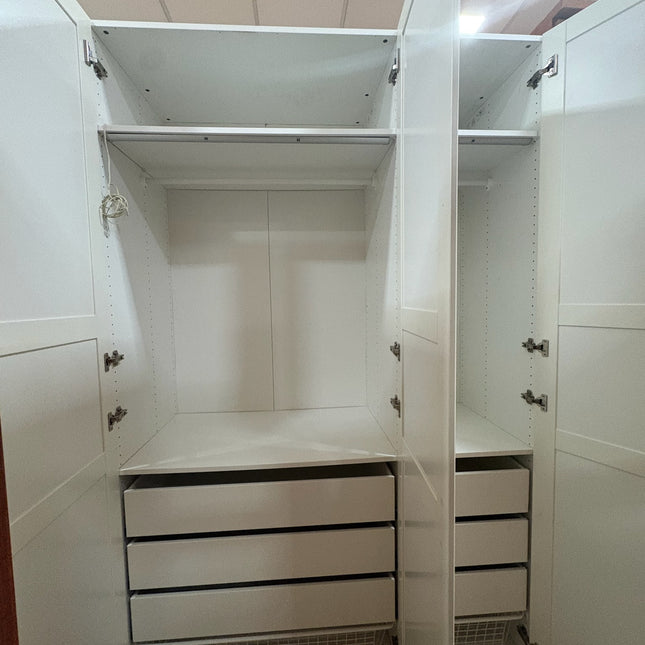 ARMARIO TRES PUERTAS IKEA BERGSBO