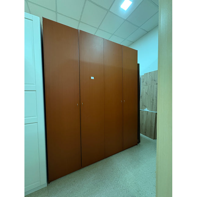 ARMARIO DE MADERA 4 PUERTAS ROJIZO