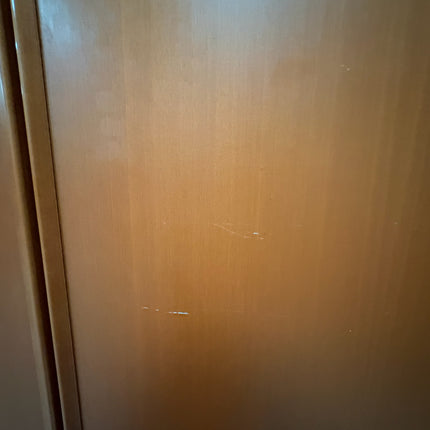 ARMARIO DE MADERA 4 PUERTAS ROJIZO