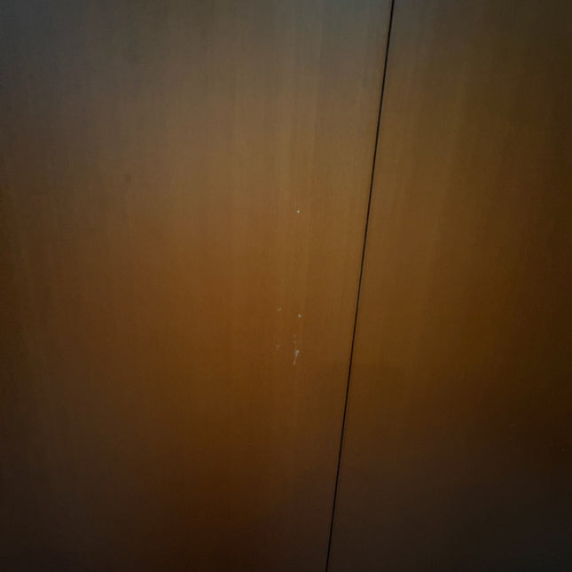 ARMARIO DE MADERA 4 PUERTAS ROJIZO