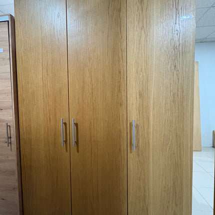 ARMARIO TRES PUERTAS MADERA