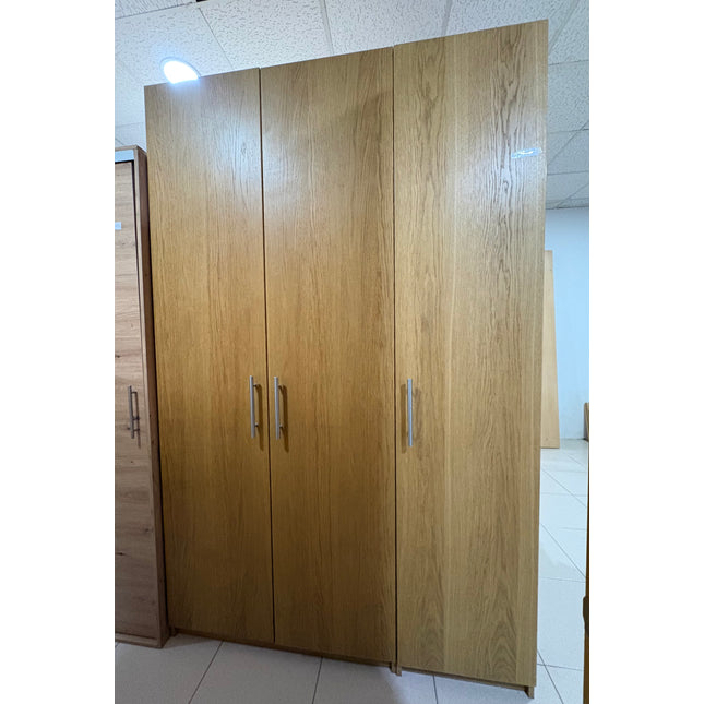 ARMARIO TRES PUERTAS MADERA