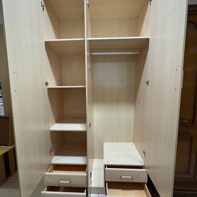 ARMARIO DOS PUERTAS CUATRO CAJONES