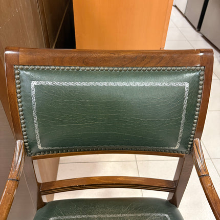 SILLA DE MADERA Y CUERO VERDE ESTILO VINTAGE