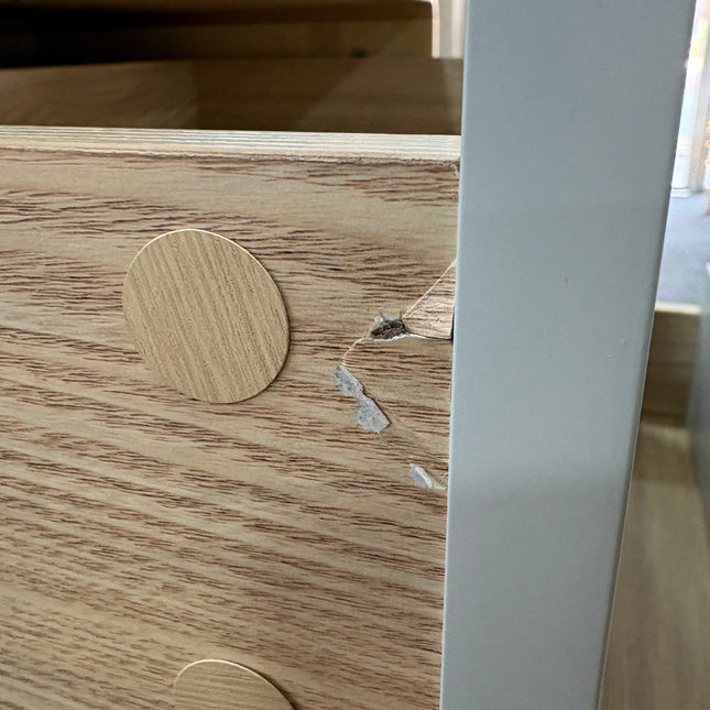 CÓMODA ANIELLE 5 CAJONES