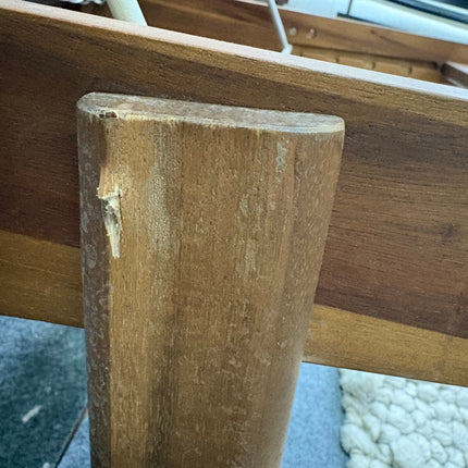 TUMBONA ITANI MADERA