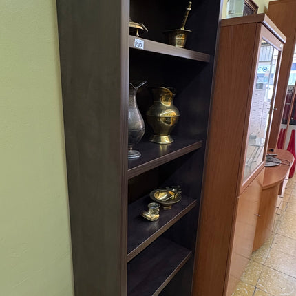 ESTANTERÍA DE MADERA