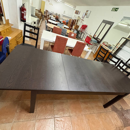 MESA EXTENSIBLE DE MADERA OSCURA