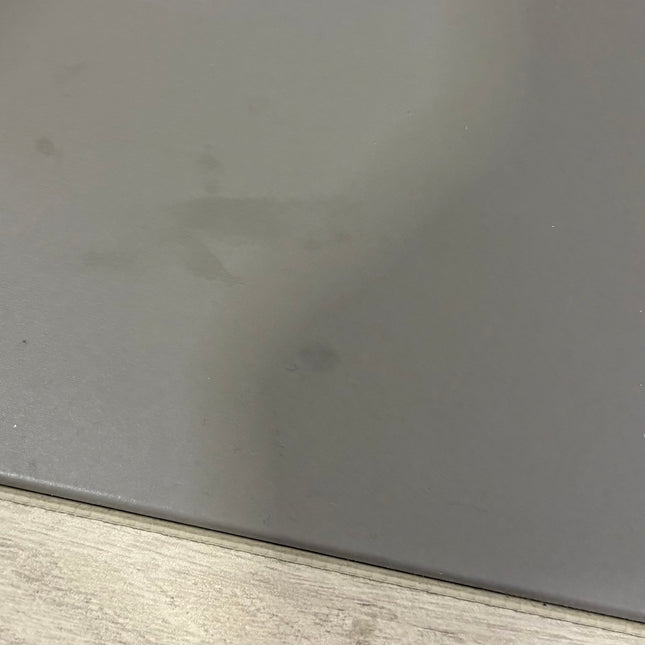 MESA DE COMEDOR CUADRADA DE MADERA